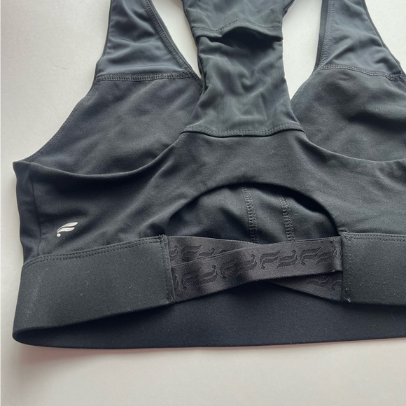 Fabletics • On The Go MIDI Medium Impact Sports Bra - Picture 4 of 7